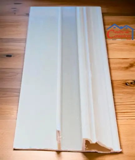 [ANGULO MOLDURA AVENA 5.95MTS] T03-